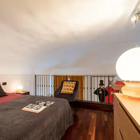 Le Vintage - Loft Di Classe Nel Centro Storico Daire *